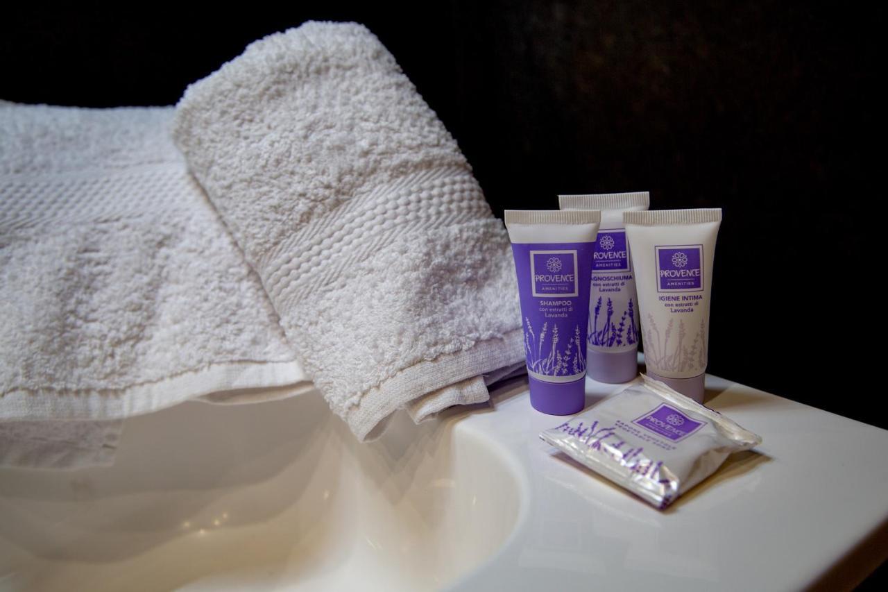 Fiore Dei Templi - Luxury Suite Experience อากริเจนโต ภายนอก รูปภาพ