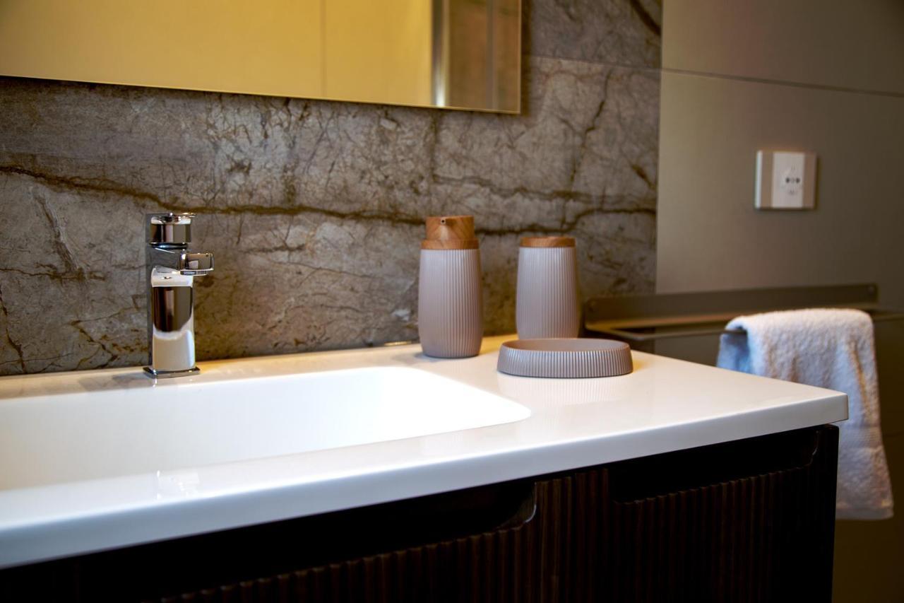 Fiore Dei Templi - Luxury Suite Experience อากริเจนโต ภายนอก รูปภาพ