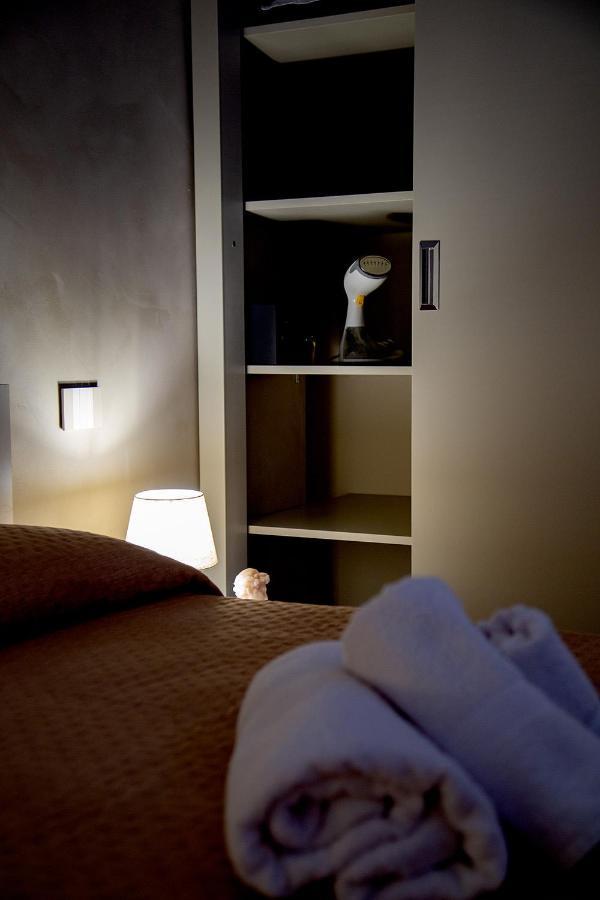 Fiore Dei Templi - Luxury Suite Experience อากริเจนโต ภายนอก รูปภาพ